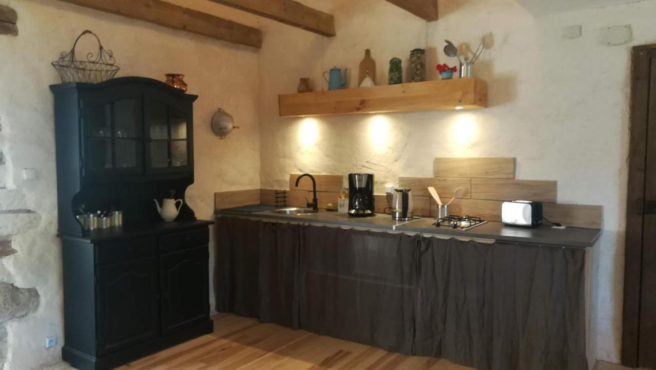 Un Nid Pour La Nuit, Chambres D'Hotes Saint-Géry Exterior foto